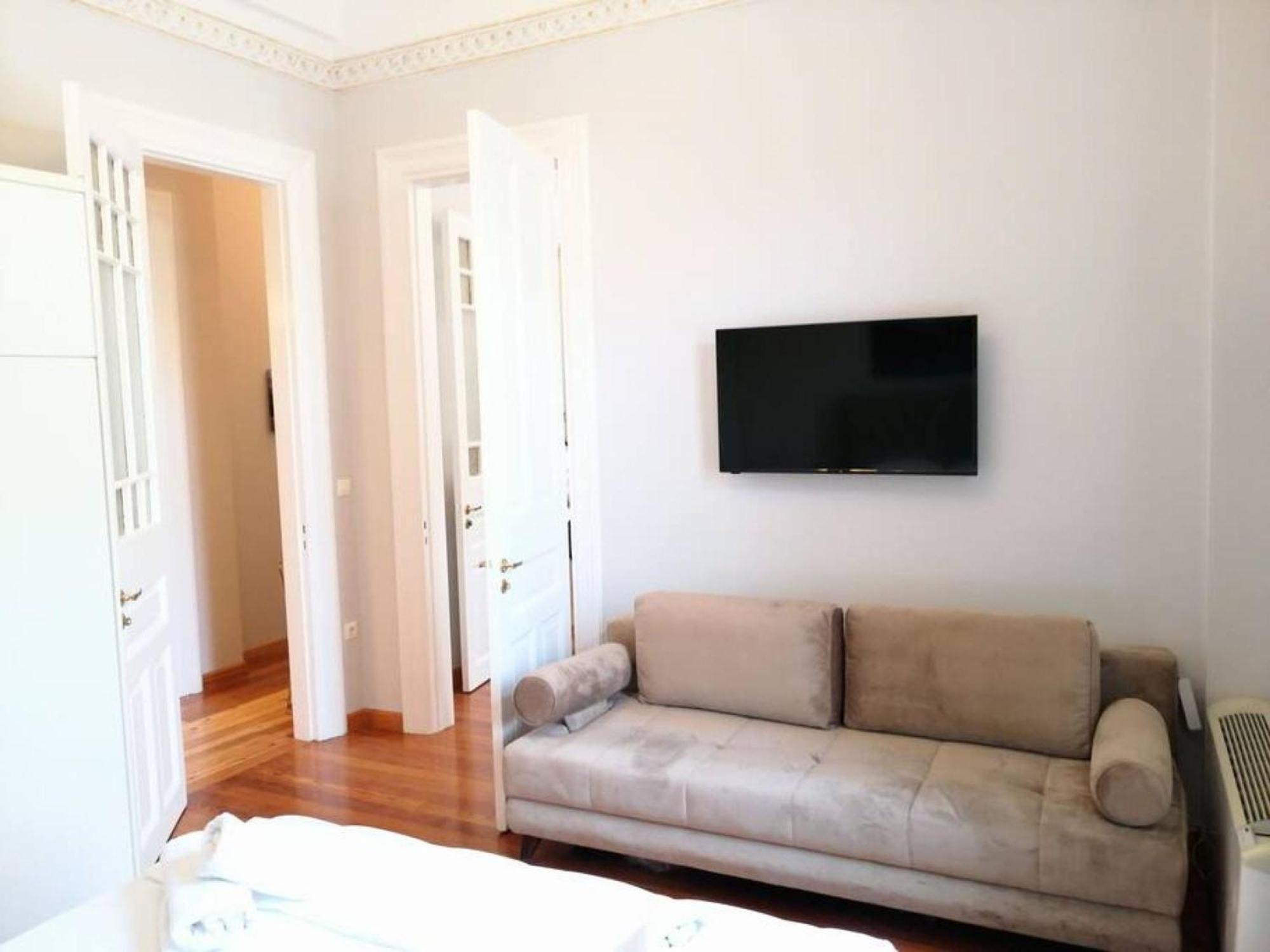 Elegant Apartment Under The Acropolis Athens Exterior photo